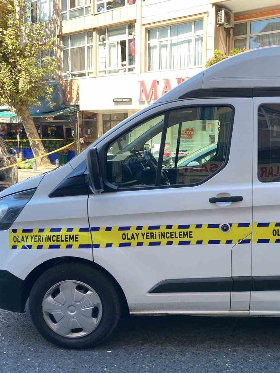 Küçükçekmece’de feci kaza: Su tankerinin altında kalan kadın hayatını kaybetti