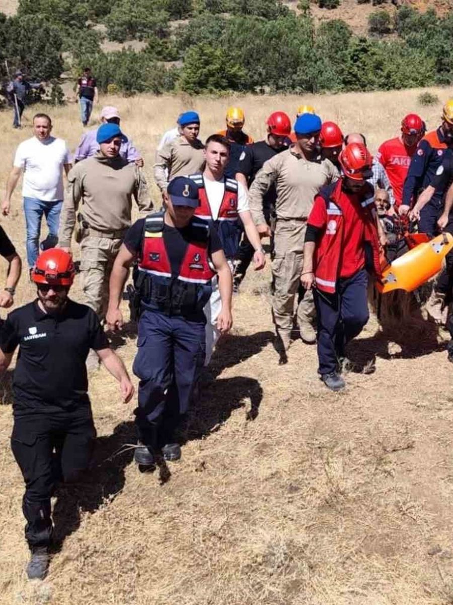 Kayıp vatandaş için 177 kişilik ekip sabaha kadar çaba gösterdi