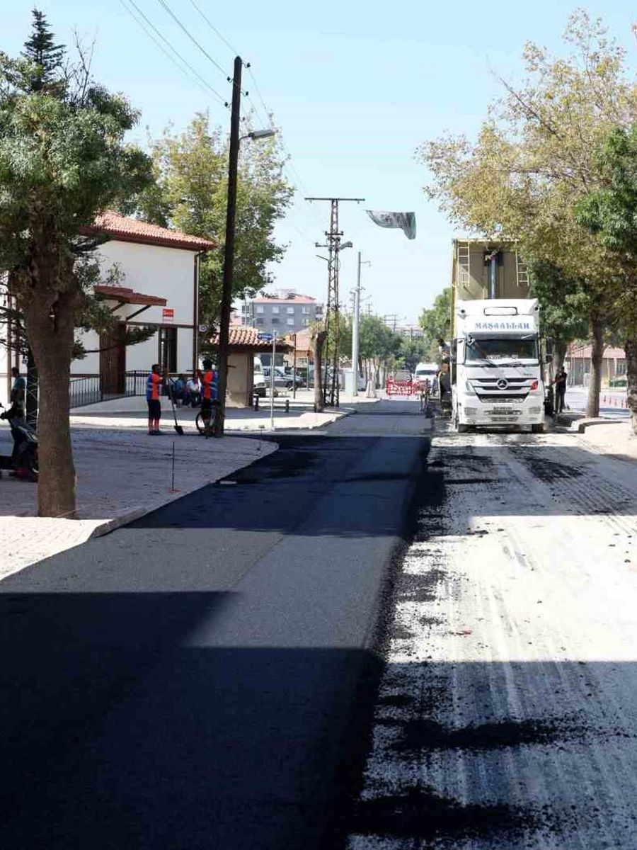 Karatay’da ulaşım için bir etap daha yenileniyor