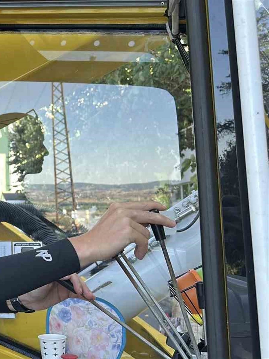 Önyargılara inat kabine oturdu: Şantiyelerin aranan ismi haline geldi