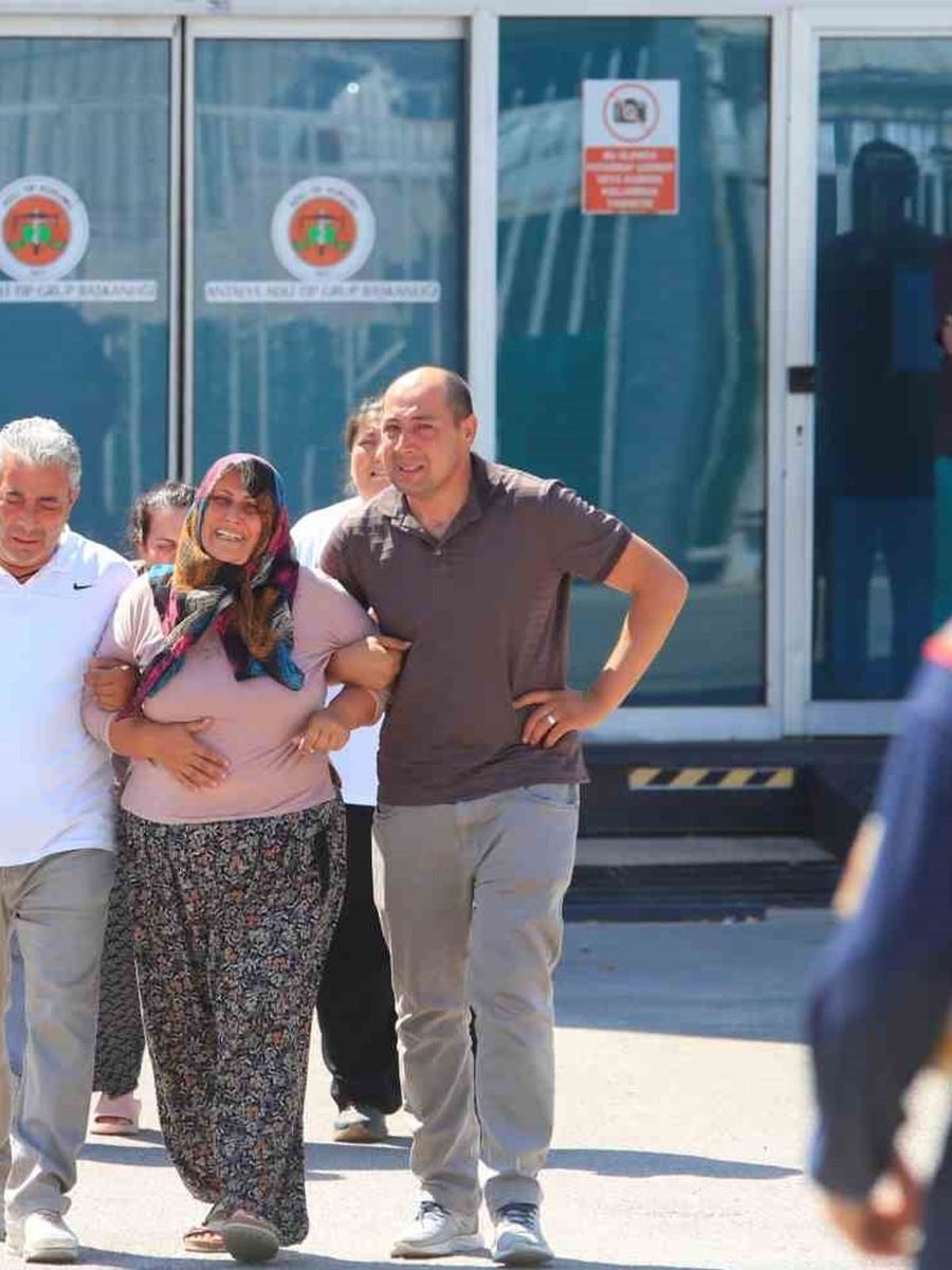 18 yaşındaki motosikletli genç kazada hayatını kaybetti cenazeyi alan aile gözyaşlarına boğuldu