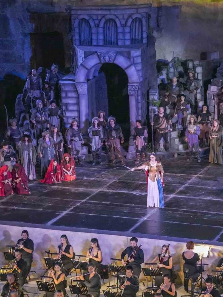 33. Uluslararası Aspendos Opera ve Bale Festivali ’Attila’ ile başladı