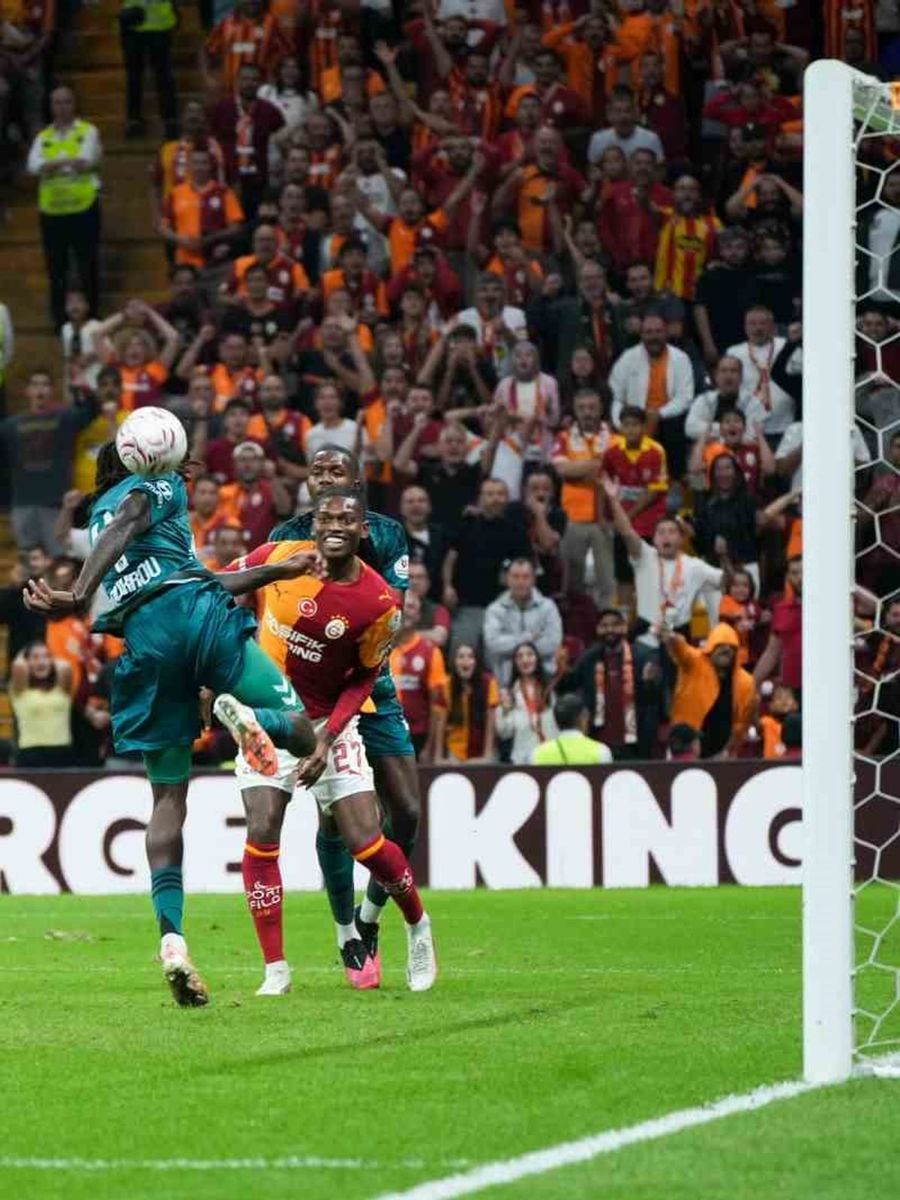 Trendyol Süper Lig: Galatasaray: 0 - Kocaelispor: 0 (Maç devam ediyor)