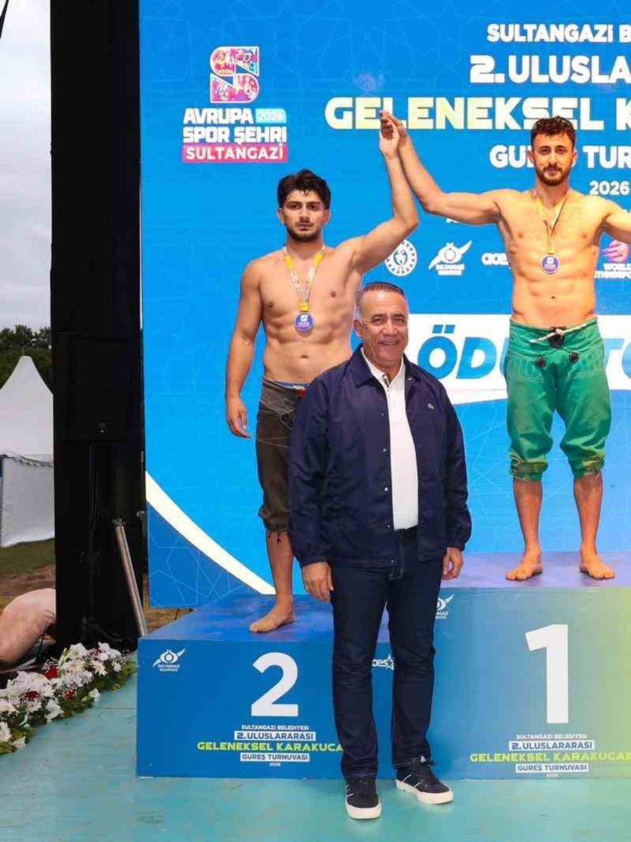 Sultangazi’de 2. Uluslararası Karakucak Güreş Turnuvası düzenlendi