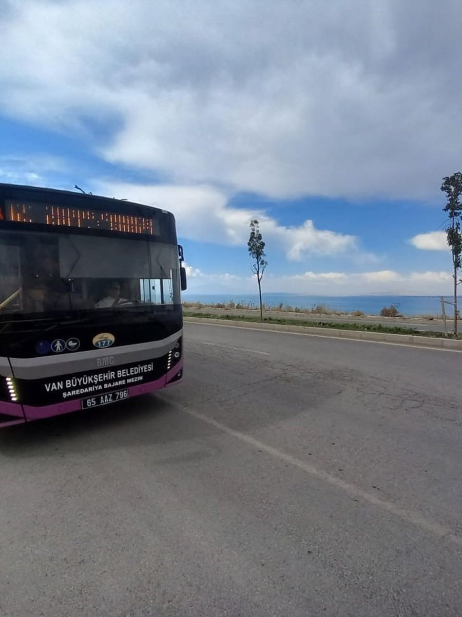 Van sahil yolunda toplu taşıma talebi