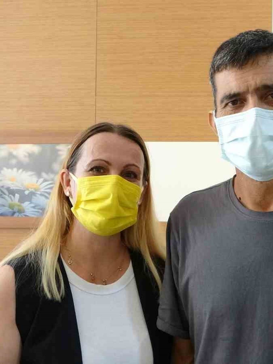 Eşinin böbreği ile hayata tutundu