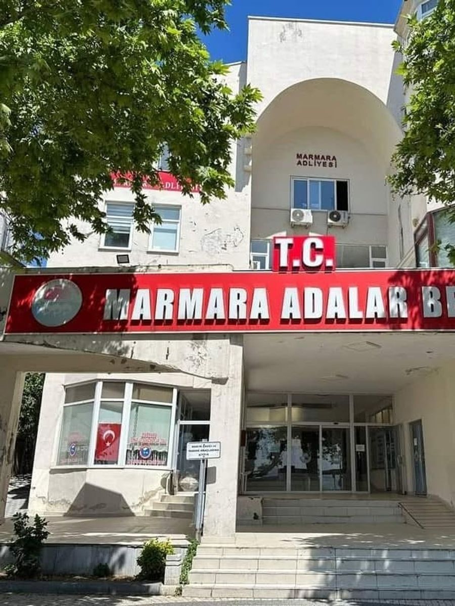 "Taciz ediliyorum" diyerek başkana başvurdu, ardından sanık oldu: Mahkemeden beraat
