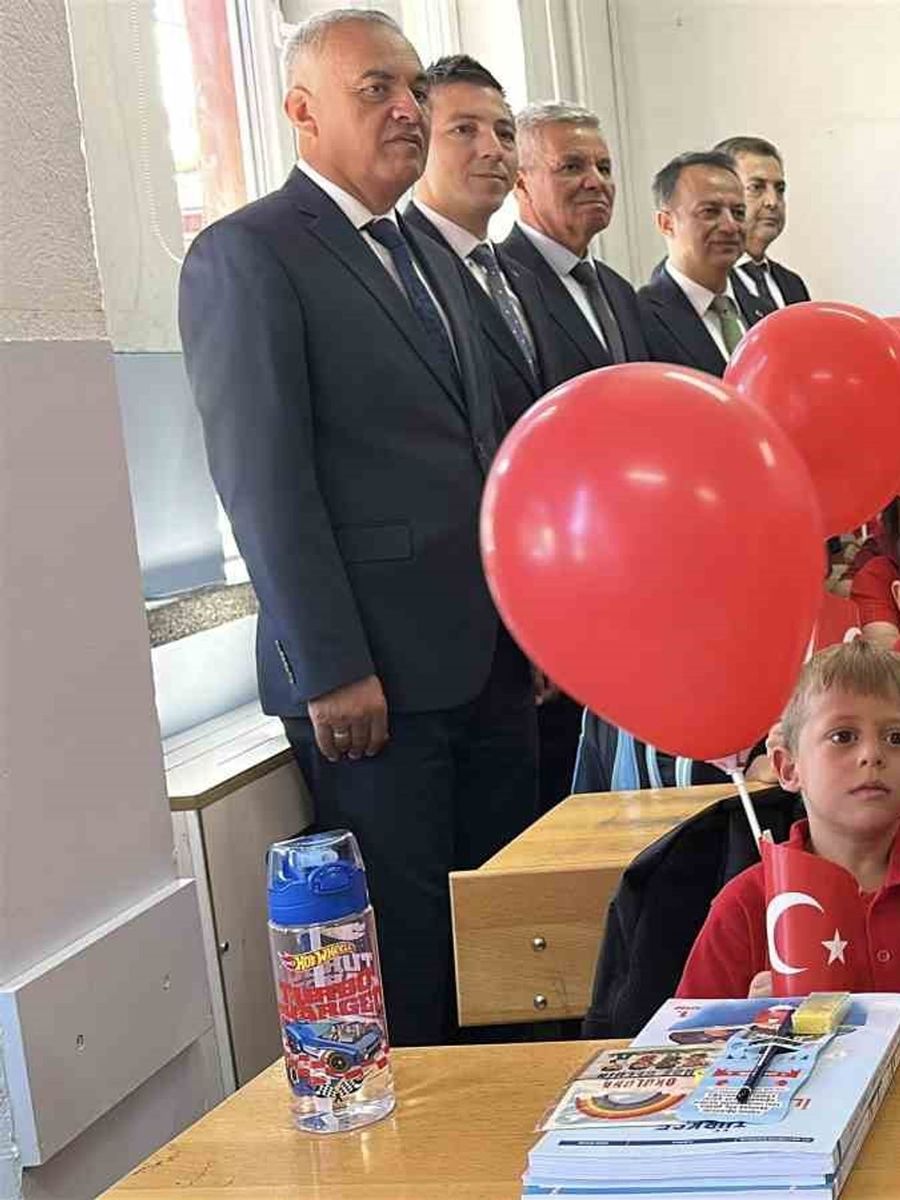 Burdur’da yeni eğitim öğretim yılı başladı: 41 bin 943 öğrenci ders başı yaptı