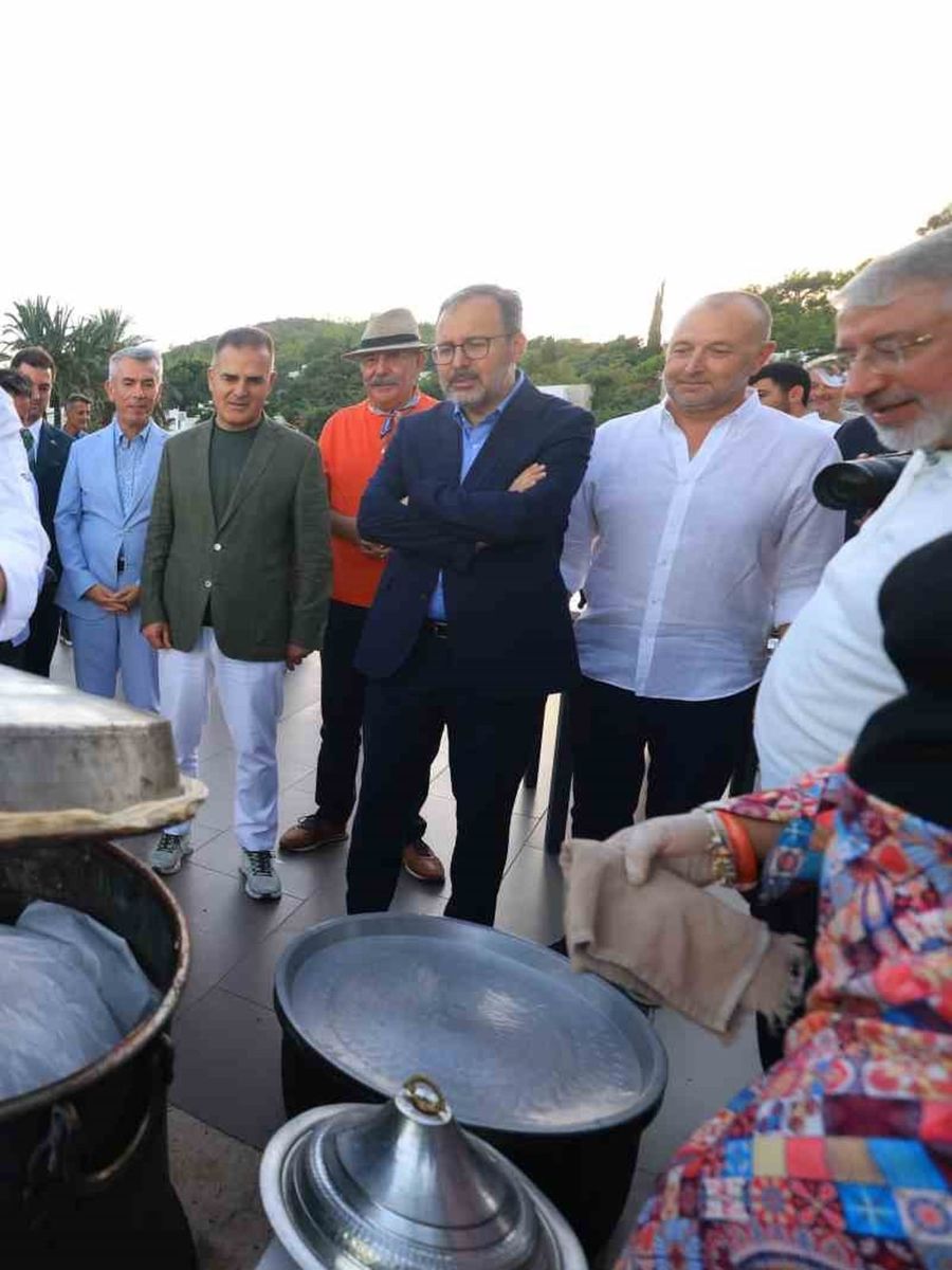 Bodrum sahilinde Çorum lezzetleri şöleni yaşandı