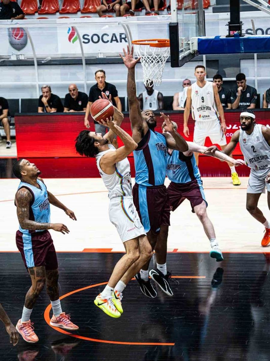 Hazırlık maçında Karşıyaka ile Aliağa Petkimspor rakip