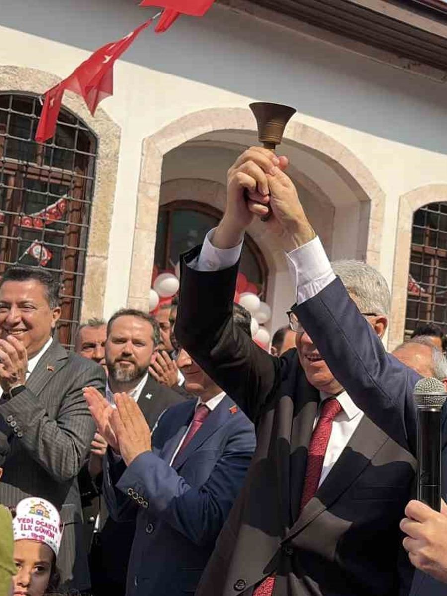 Osmaniye’de 115 yıllık tarihi okul yeniden öğrencileriyle buluştu