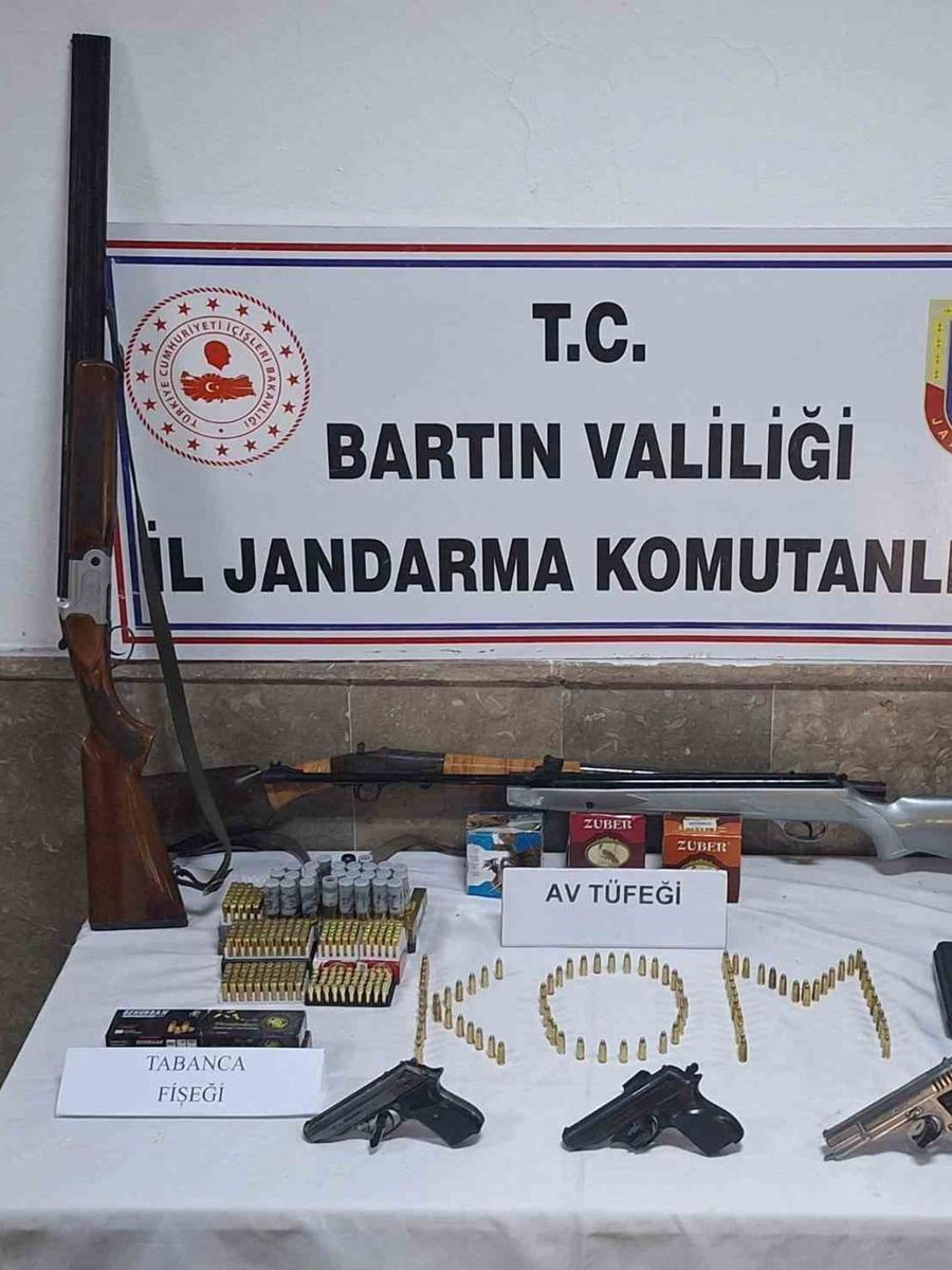 Bartın merkezli dev operasyon: Eş zamanlı 30 adrese baskın yapıldı, 26 kişi gözaltına alındı