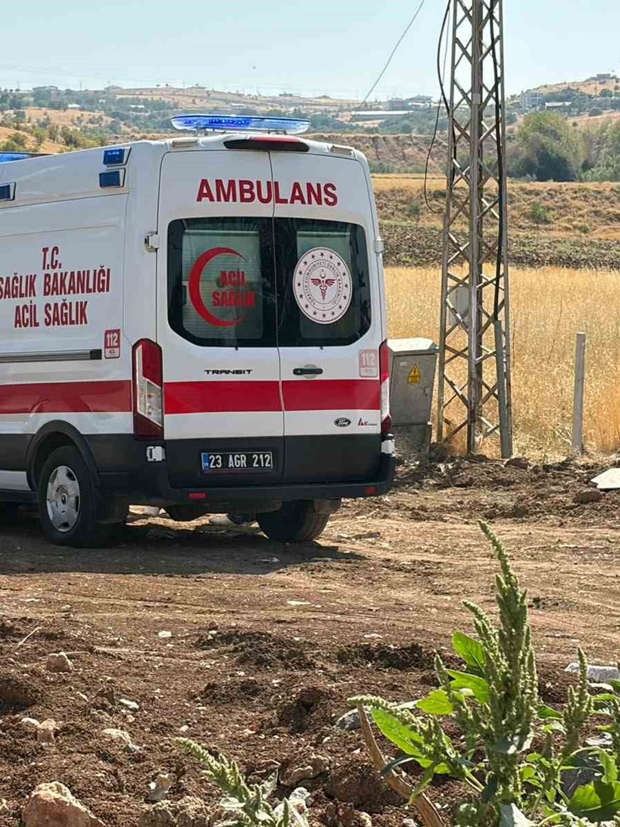 Kamyonun üzerinden düşen şahıs yaralandı