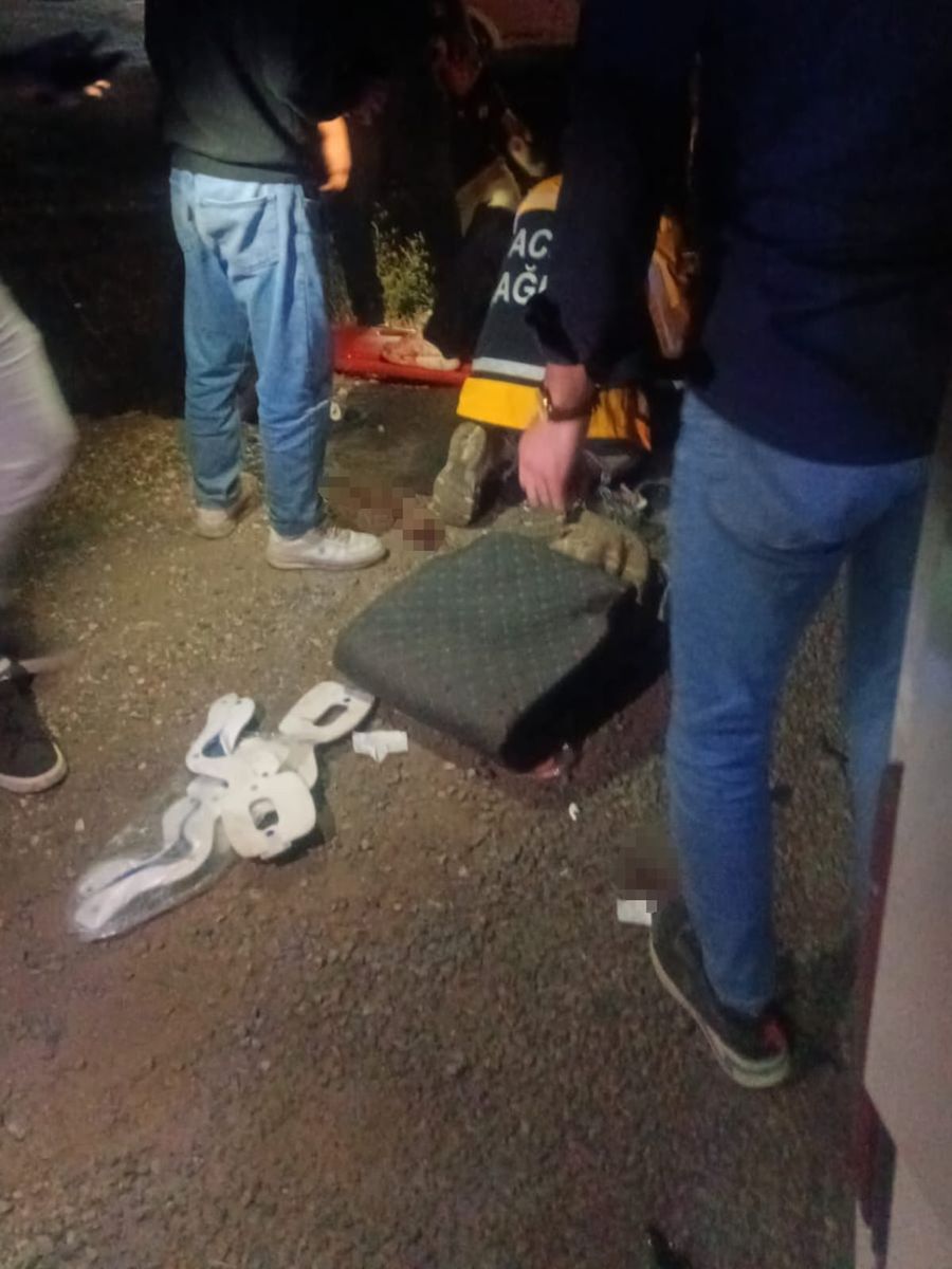 Van’da yolcu minibüsü devrildi: 9 yaralı