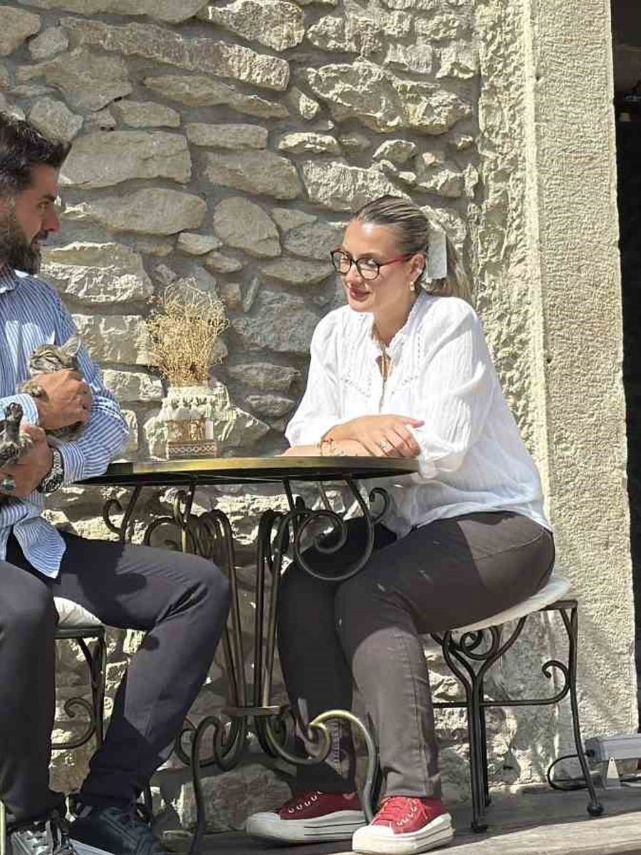 Doğum günü pastası canından ediyordu