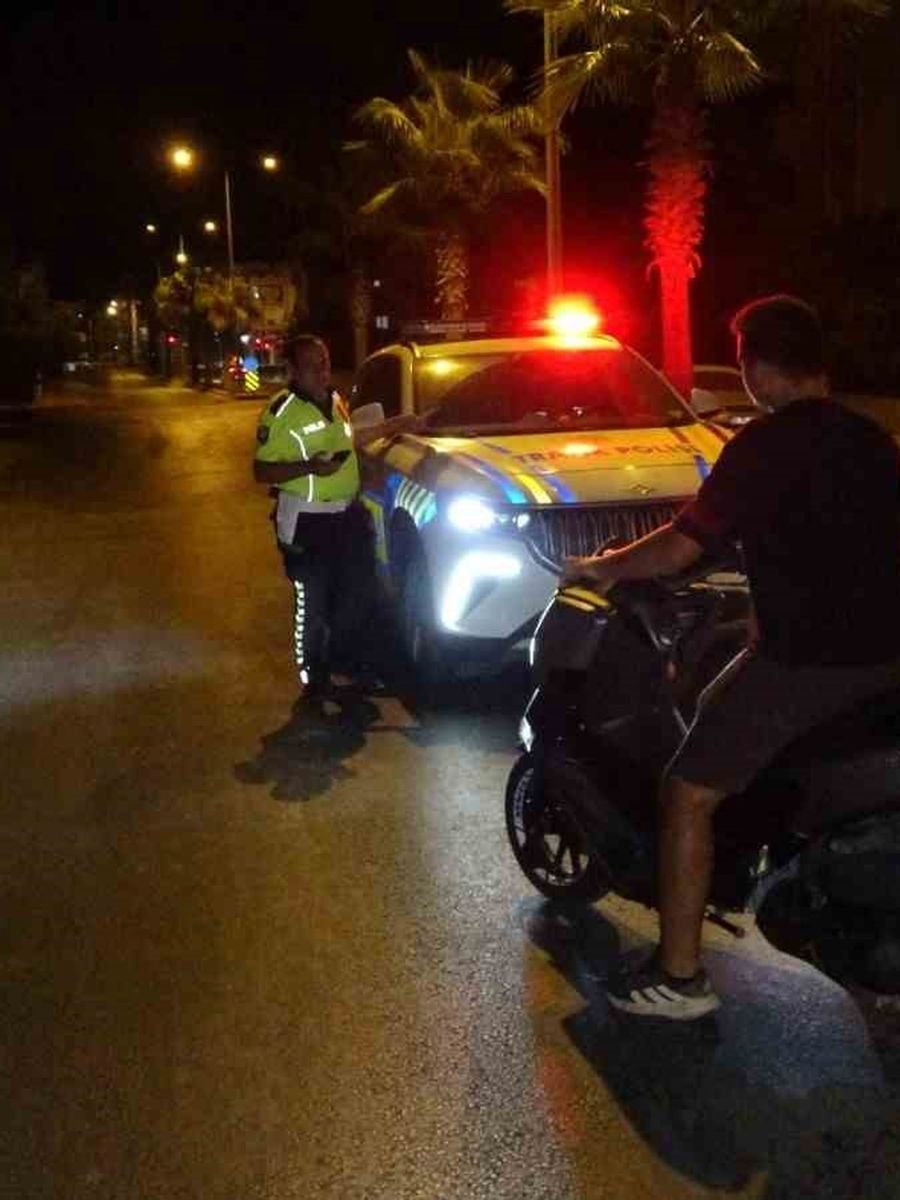 Uygulama yapan ekiplerden kaçtı, cezası ağır oldu: 610 bin 168 TL, 180 gün trafikten men