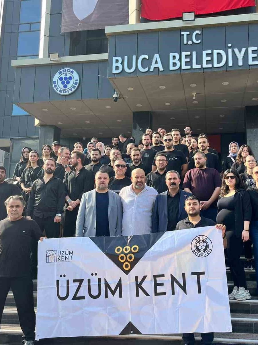 Buca Belediyesinin 7 aydır maaş ödemediği çalışanlar: "Çaresiz durumdayız"