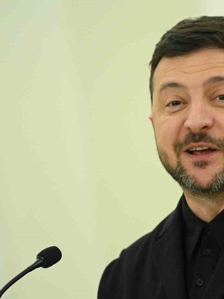 Ekranlardan cepheye: Ukrayna Devlet Başkanı Zelenskiy’nin çalkantılı siyasi serüveni