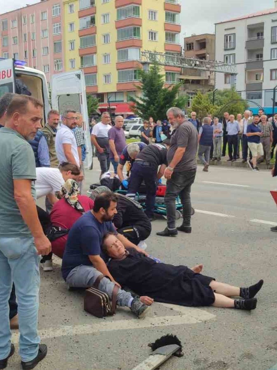 Giresun’un Eynesil ilçesinde kaza sonrası can pazarı yaşandı: 4 yaralı