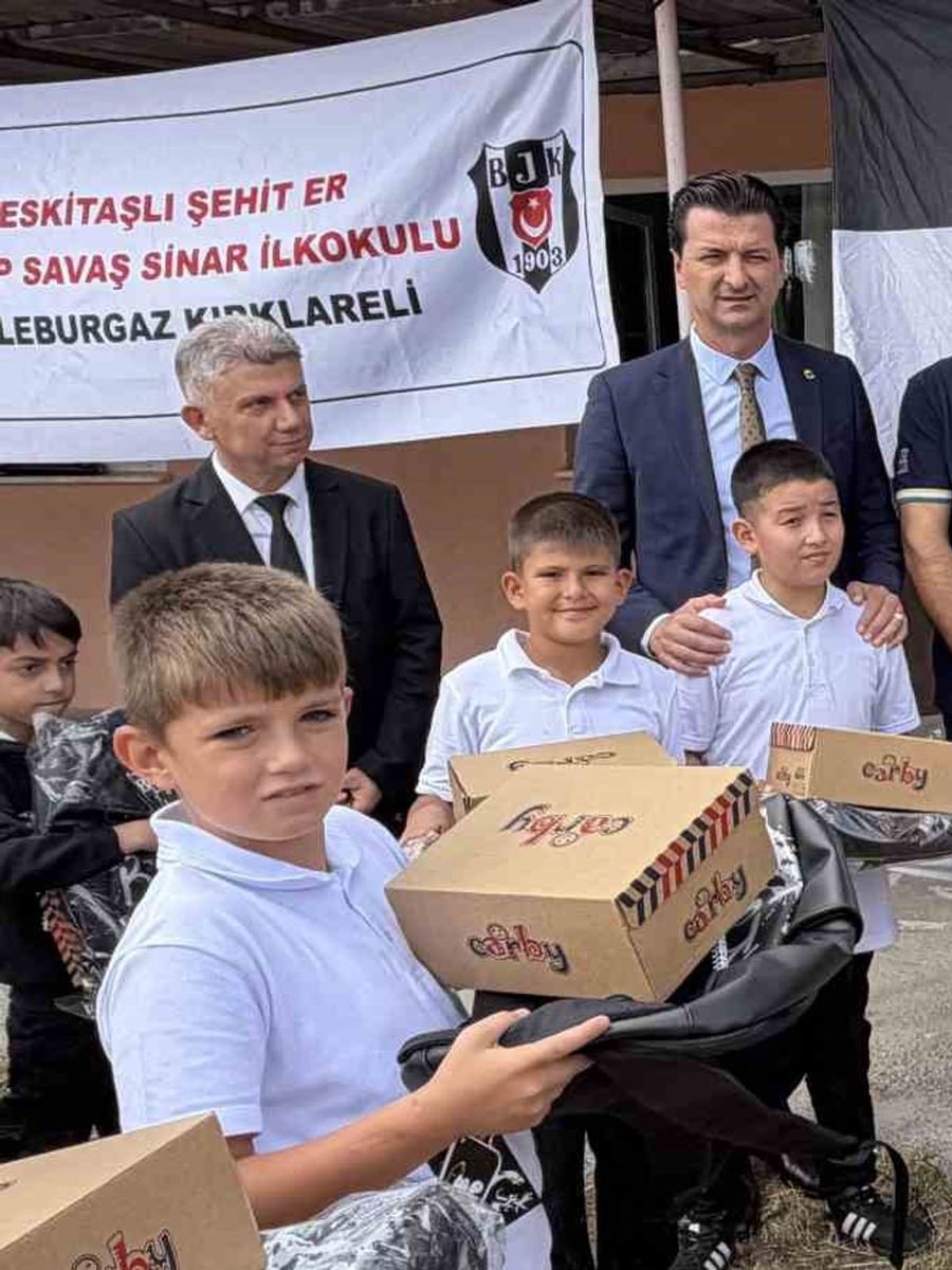 Beşiktaş’tan Lüleburgaz’da 50 öğrenciye eğitim desteği