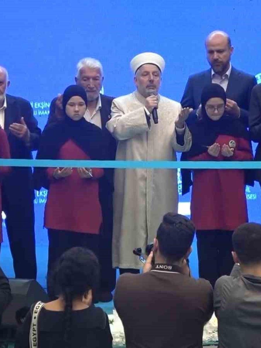 Bakan Tekin: "Değişikliklerin neticesinde uluslararası göstergelerde çıtamız yukarıya doğru çıkmaya başladı"