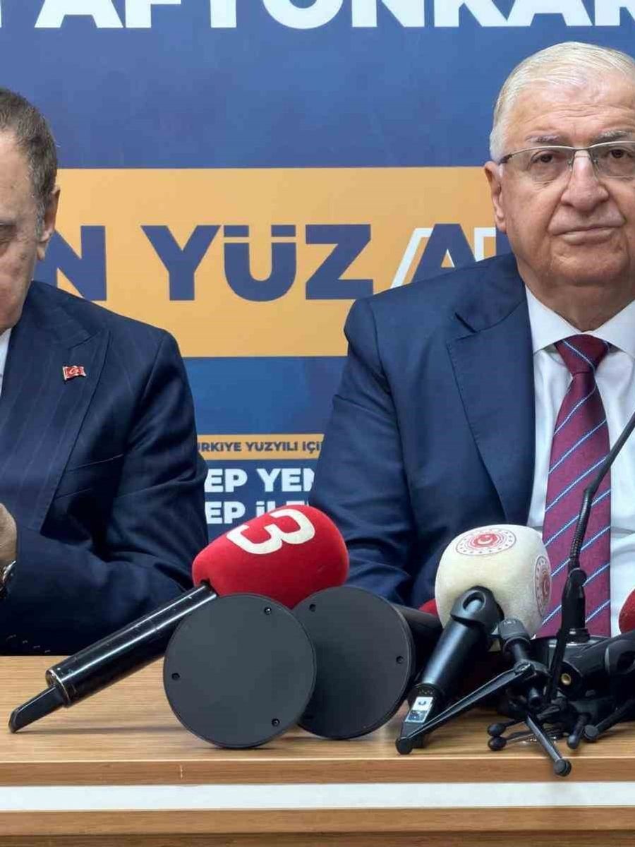 Bakan Güler: "Dünya savaş ve belirsizliklerin arttığı hassas bir dönemden geçiyor"