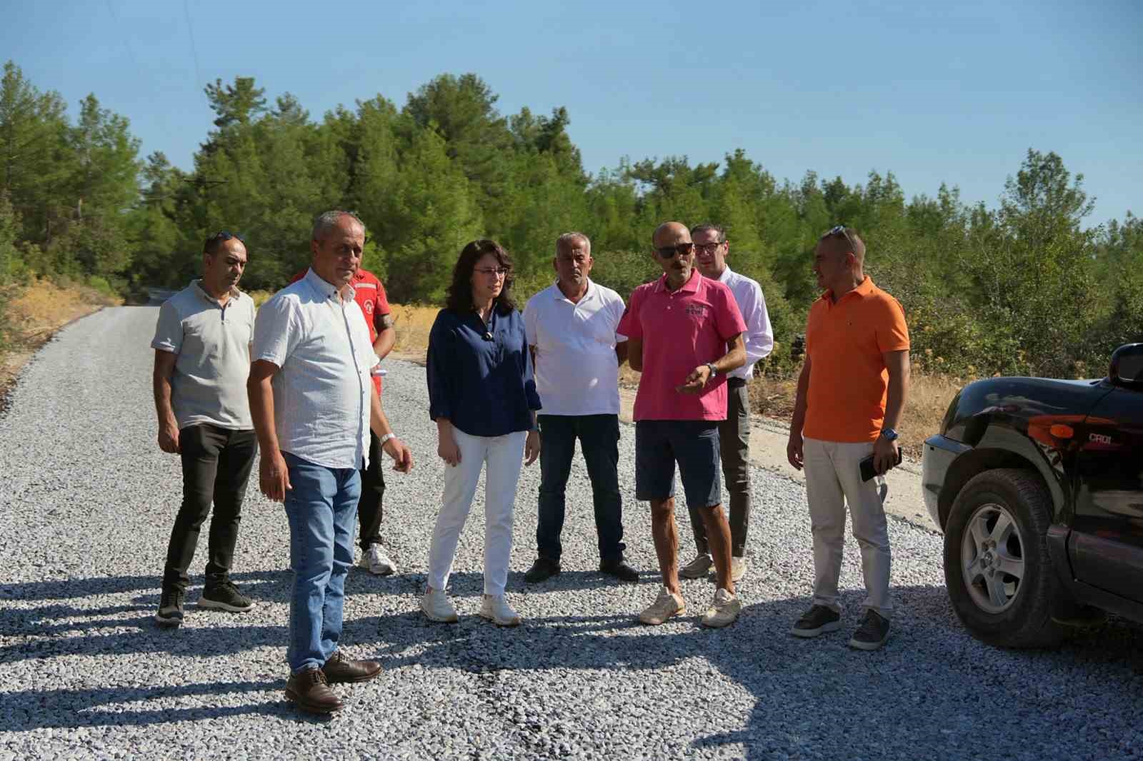 MUĞLA BÜYÜKŞEHİR BELEDİYESİ İLE KOORDİNELİ YÜRÜTÜLEN ÇALIŞMALAR KAPSAMINDA, ÇİFTLİK İLE YERKESİK (YENİKÖY) MAHALLELERİNİ DOĞRUDAN BİRBİRİNE BAĞLAYAN YENİ YOL TAMAMLANDI.
