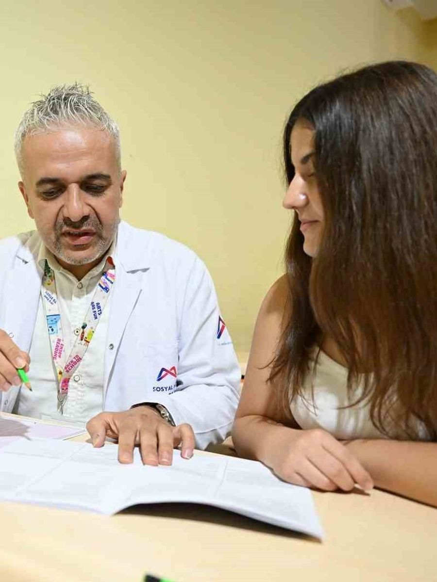 Mersin’de görme engelli Nisa’nın üniversite hayali gerçek oldu