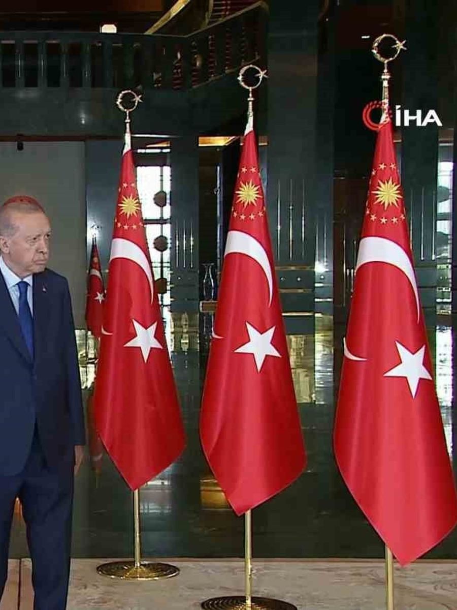 Çivril’de Cumhuriyet Meydanı doldu taştı