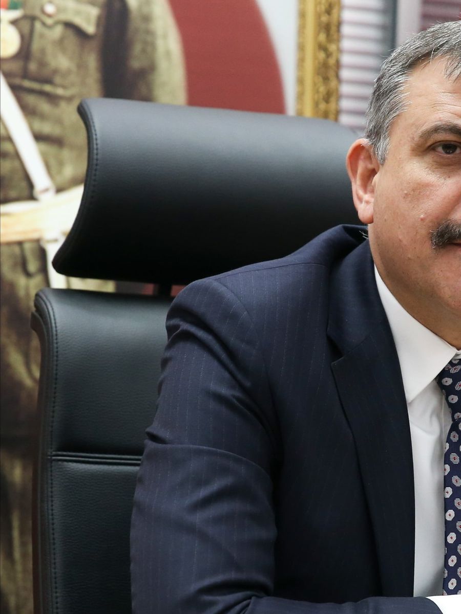 Bakan Çiftçi, Tiflis’te görev başında hayatını kaybeden polisleri andı
