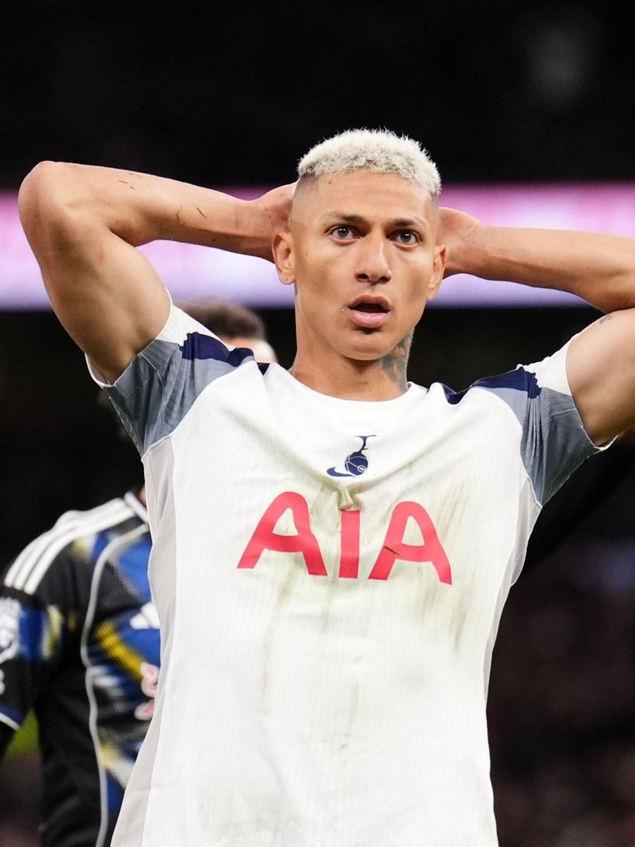 Richarlison, Tottenham'ın Premier Lig kadrosundan çıkarıldı; geleceği belirsiz