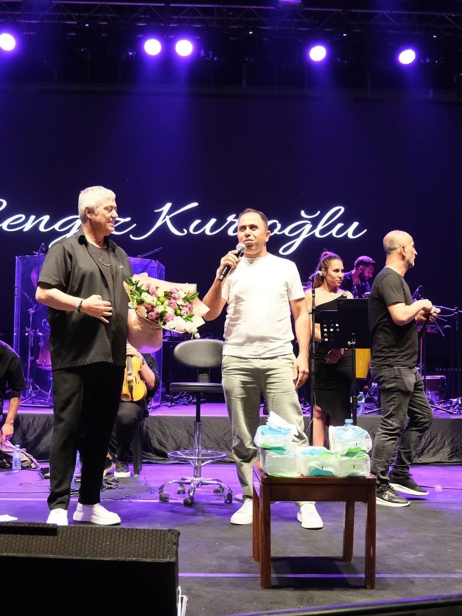 Cengiz Kurtoğlu, Altın Biber Festivalinde sahne aldı