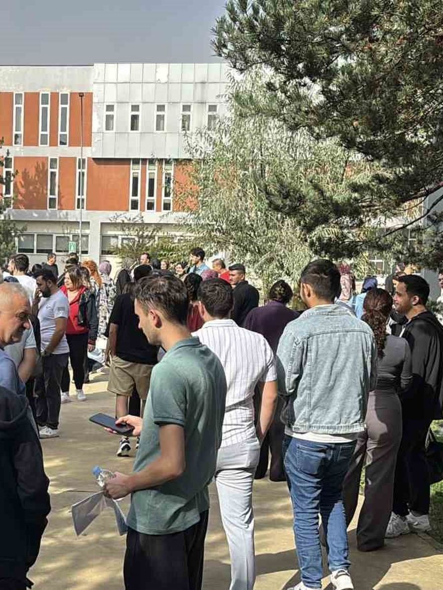Karabük’te memuriyet hayali kuran adaylar KPSS için ter döktü