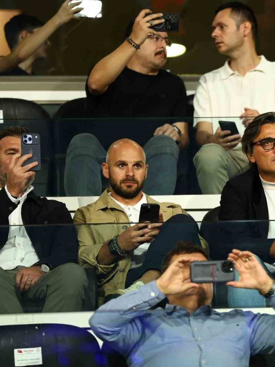 Vincenzo Montella, Kocaelispor-Samsunspor maçını tribünden takip ediyor
