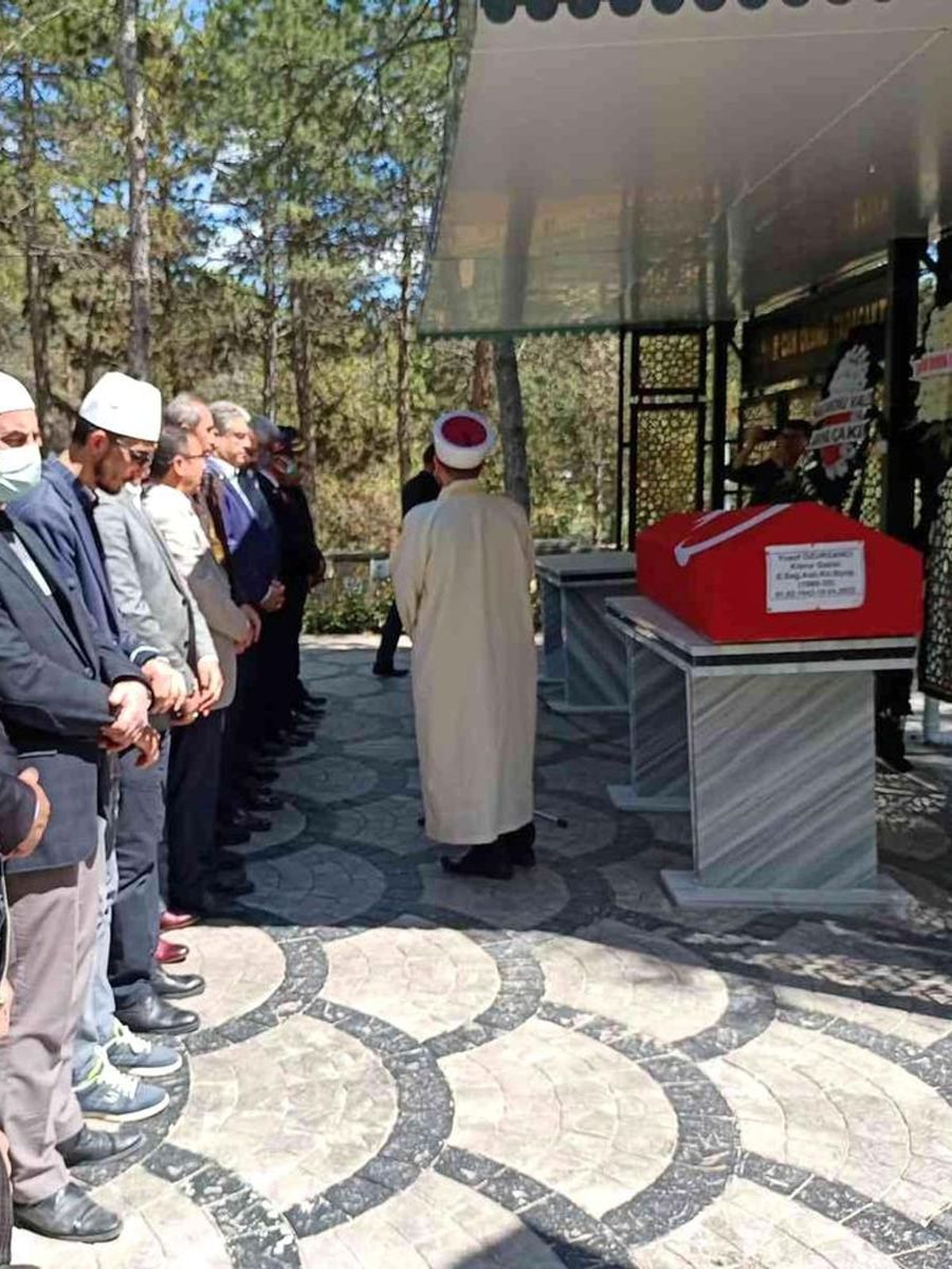 Marmaris’te Kıbrıs Gazisi Yavuzer, son yolculuğuna uğurlandı