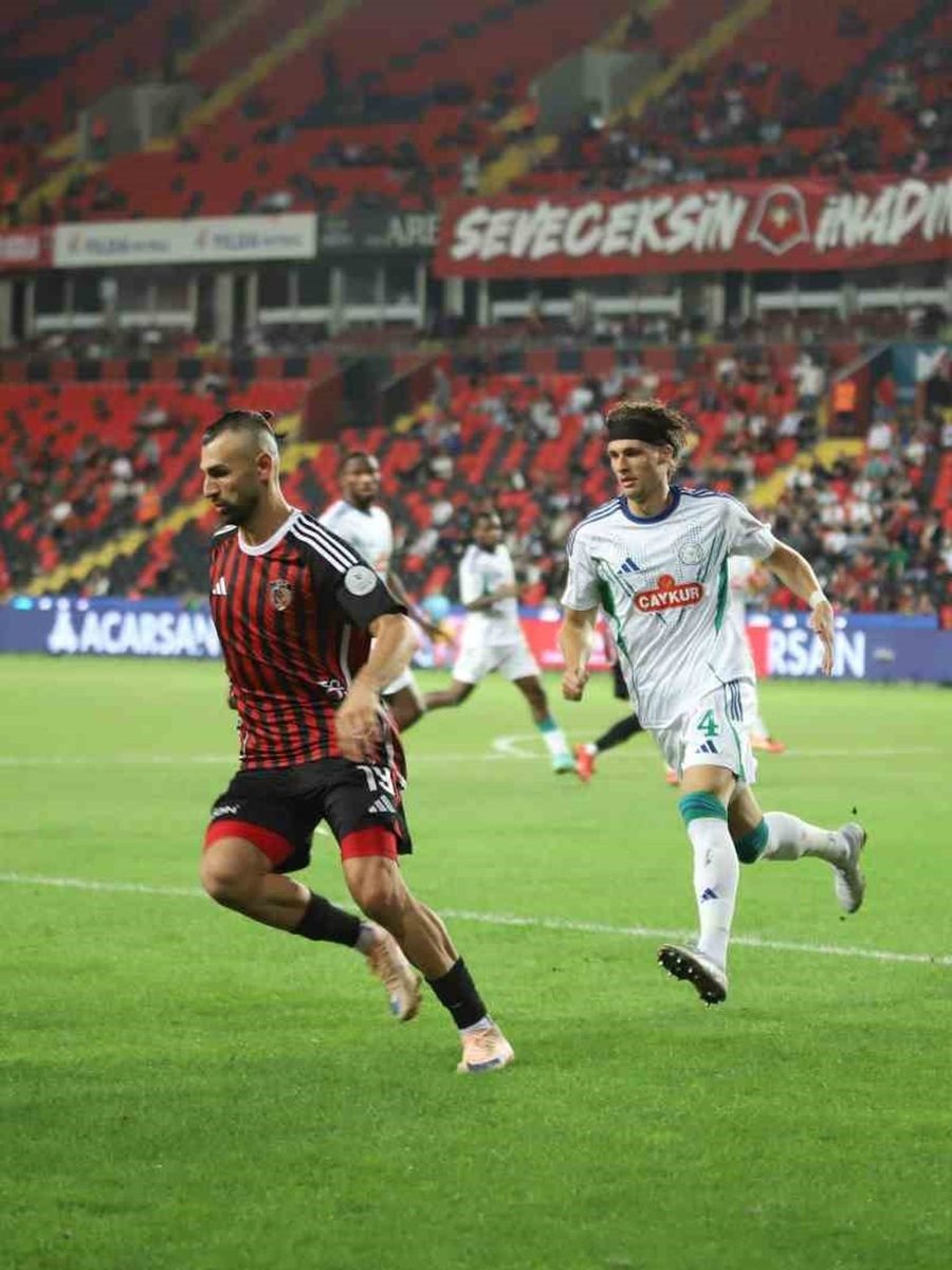 Trendyol Süper Lig: Çaykur Rizespor: 0 - Alanyaspor: 1 (Maç sonucu)