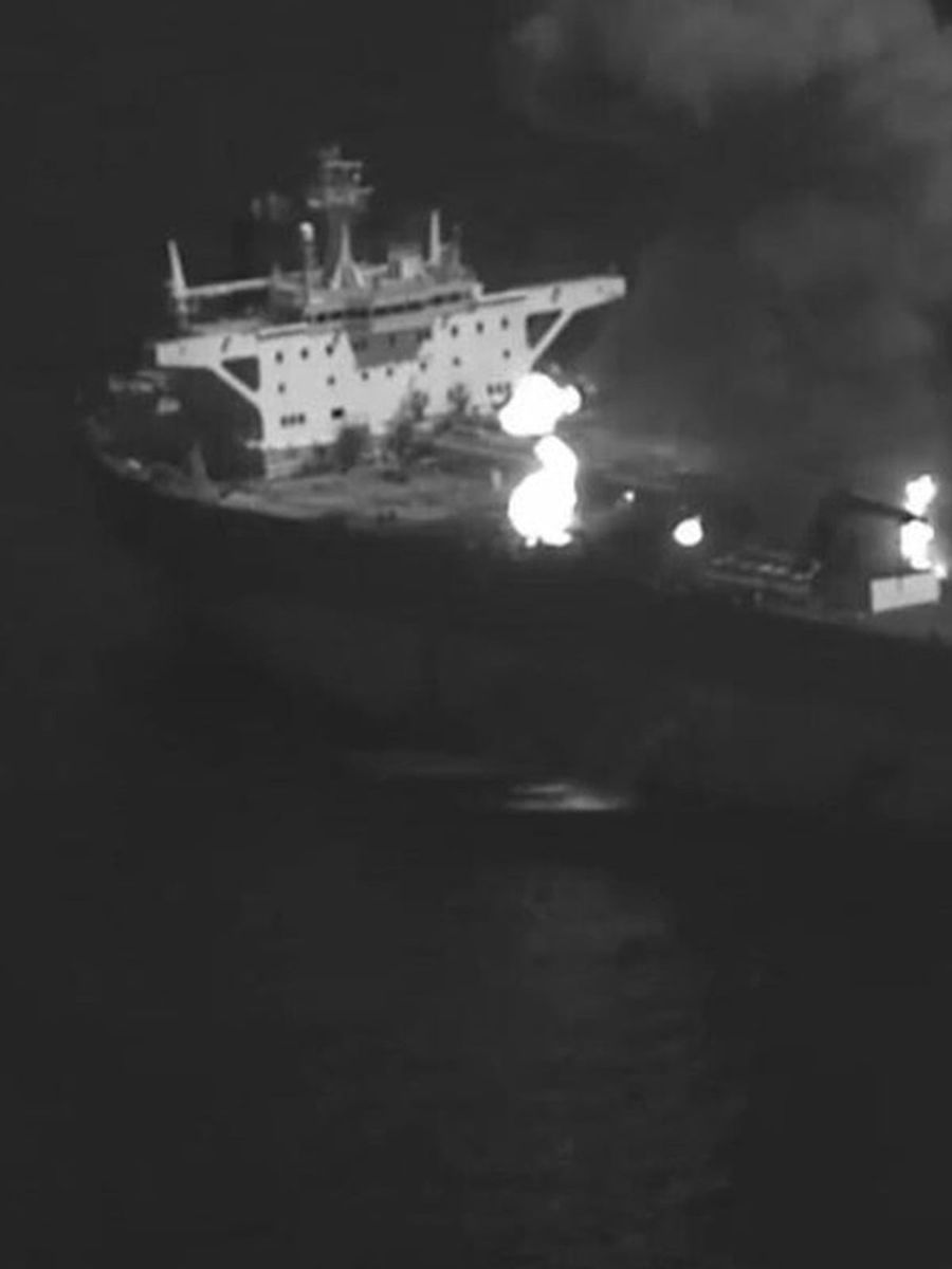 İran’a ait petrol tankerine Hark Adası yakınında ABD saldırısı