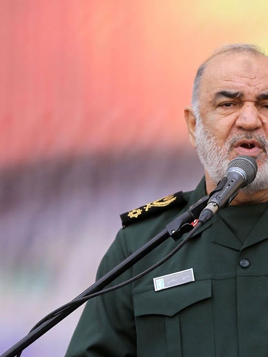 İran Devrim Muhafızları: "ABD’ye ait 2 savaş gemisine başarılı saldırılar düzenledik"
