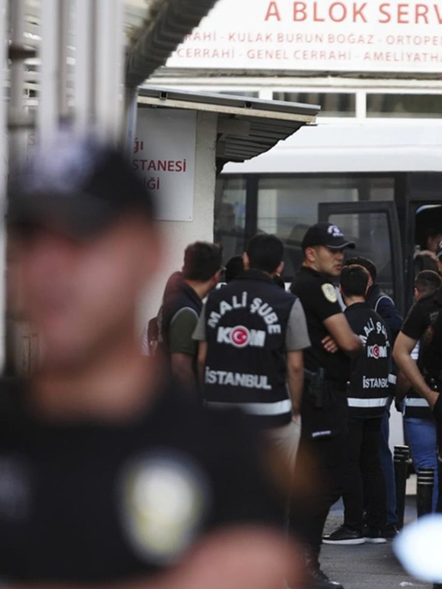 Seferihisar Belediyesi'ne rüşvet ve usulsüzlük operasyonu: 43 gözaltı