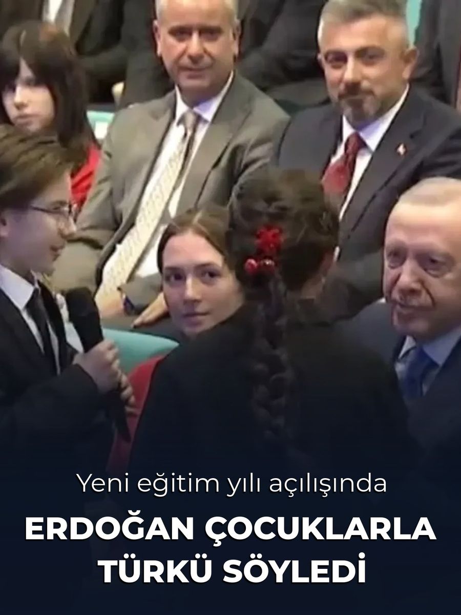 Başkan Erdoğan Çocuklarla Birlikte Türkü Söyledi