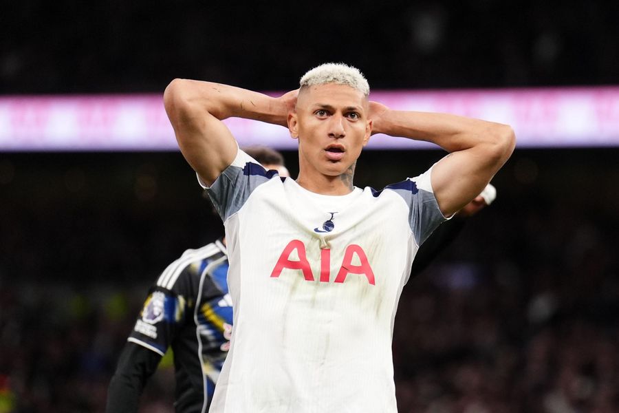 Richarlison Tottenham'dan Ayrılıyor mu? Transfer Penceresi Kapanırken Belirsizlik Sürüyor