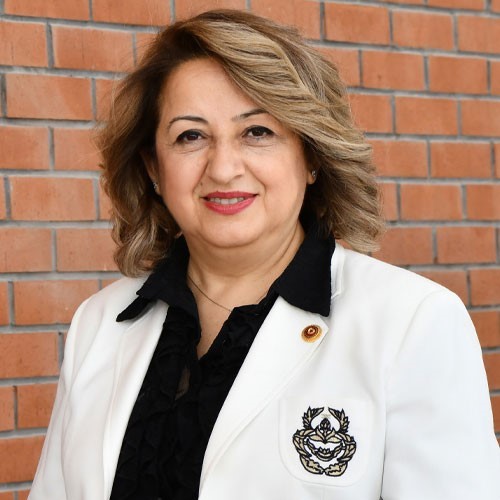 ESKİŞEHİR TEPEBAŞI BELEDİYE BAŞKAN YARDIMCISI FİKRİYE GÜVEN ZAPTİYE, GÖREVİNDEN İSTİFA ETTİ.
