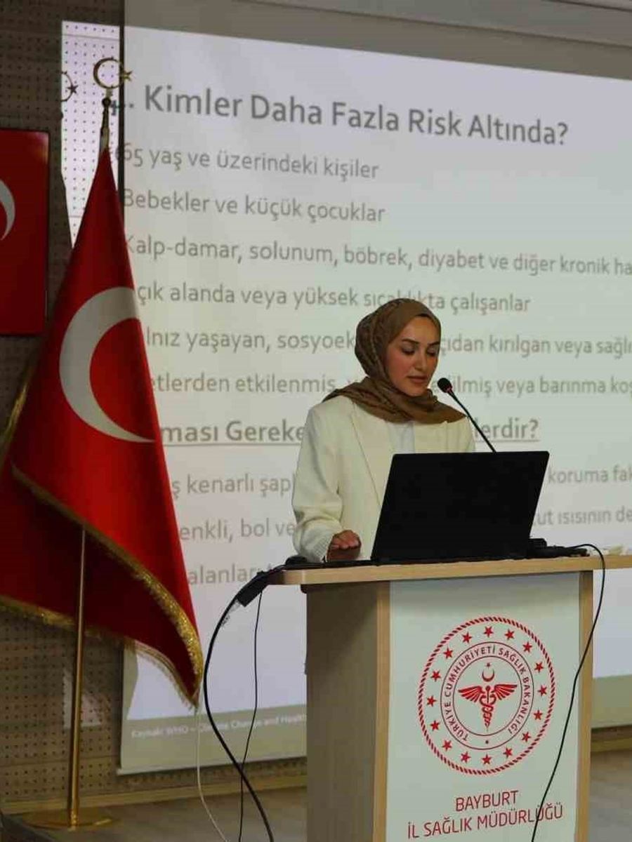 Bayburt’ta iklim krizinin sağlığa etkileri anlatıldı