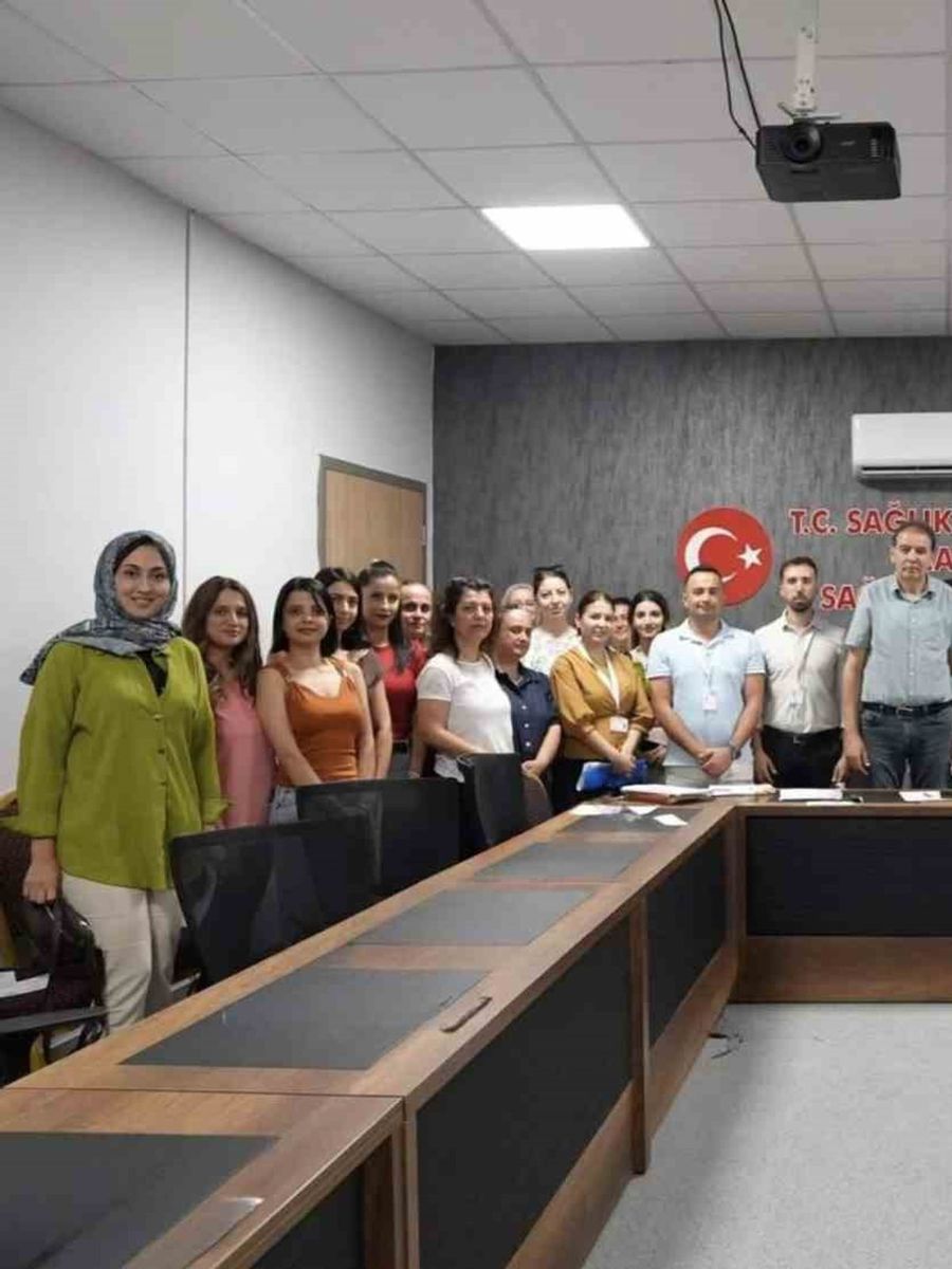 Hatay’da sağlık meslek lisesi öğrencilerinin eğitim süreçleri değerlendirildi