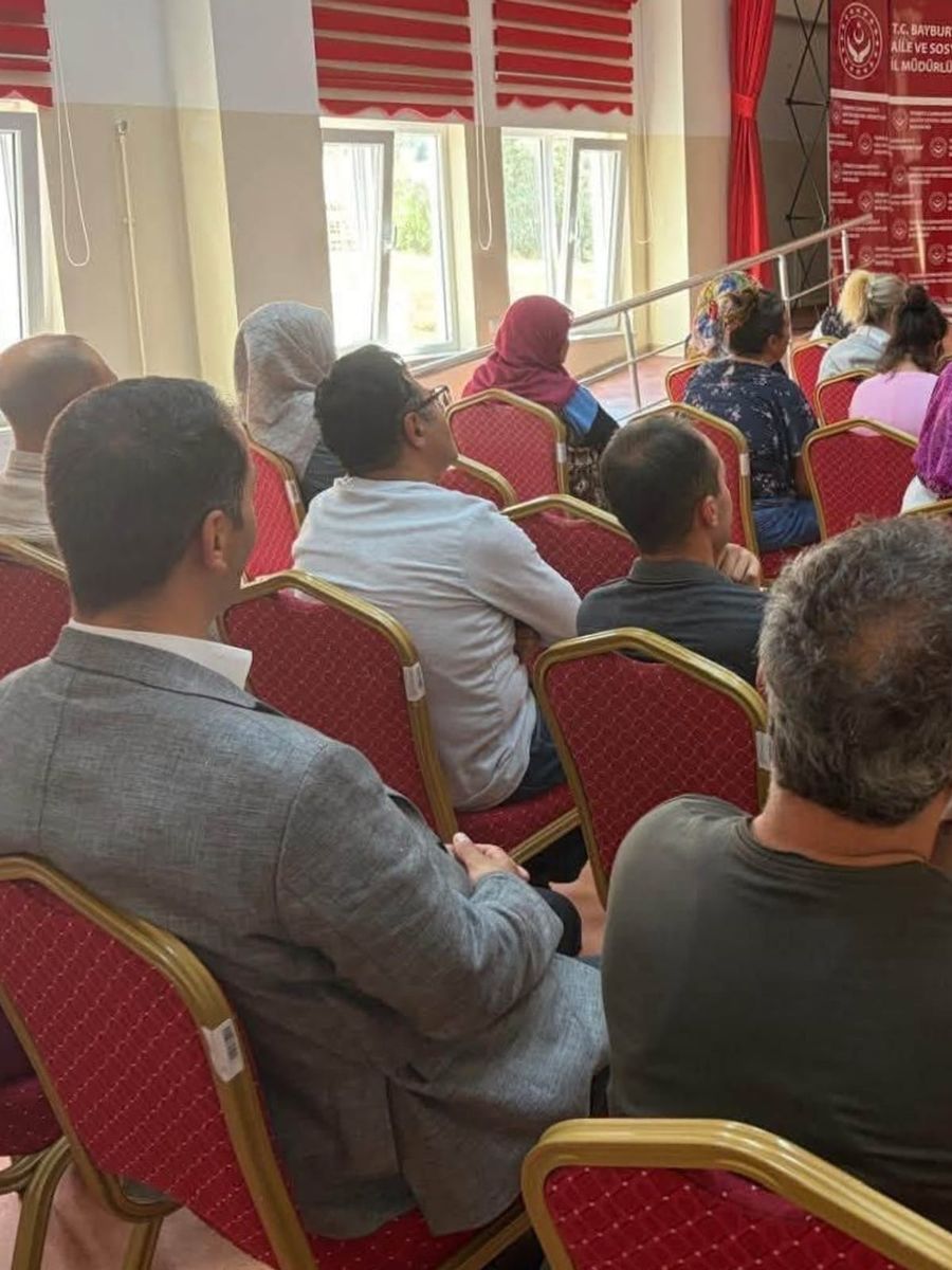 Bayburt’ta özel bireylere ve personele sağlıklı yaşam eğitimi verildi