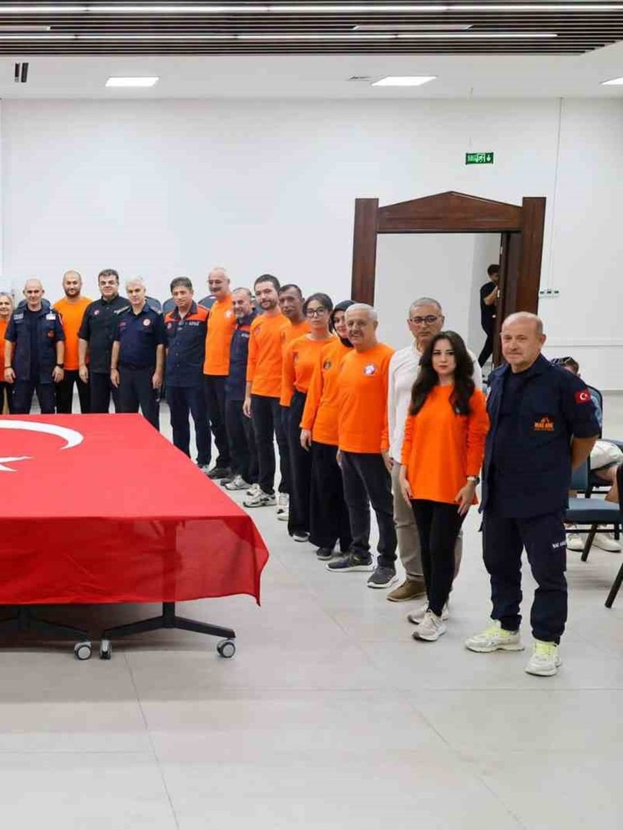 Menteşe’de 27 ‘Mahalle Afet Gönüllüsü’ sertifikalarını aldı