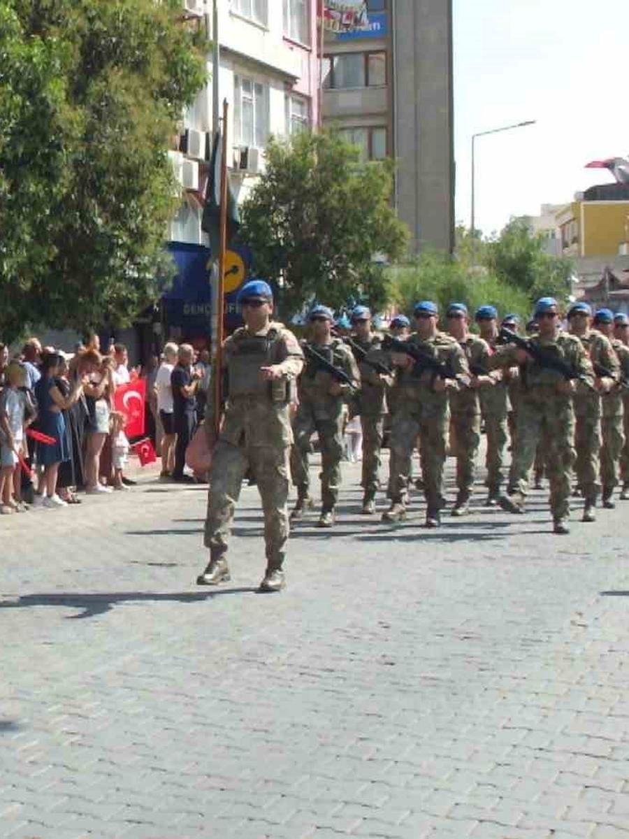 Burhaniye’de 30 Ağustos coşkusu yaşandı