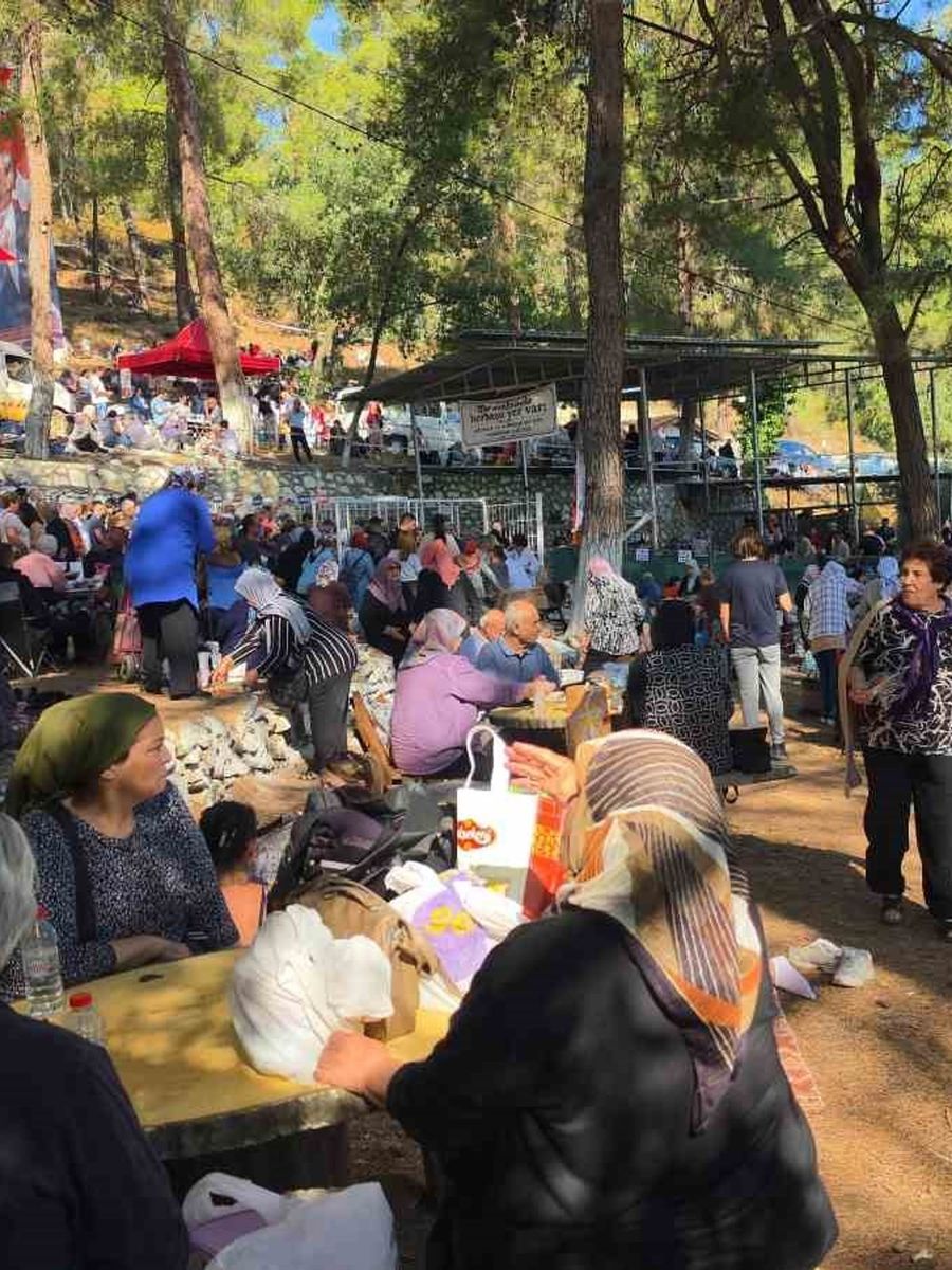 Karacasu’da 8 asırdır süren Dedebağ hayrı binlerce vatandaşı buluşturdu
