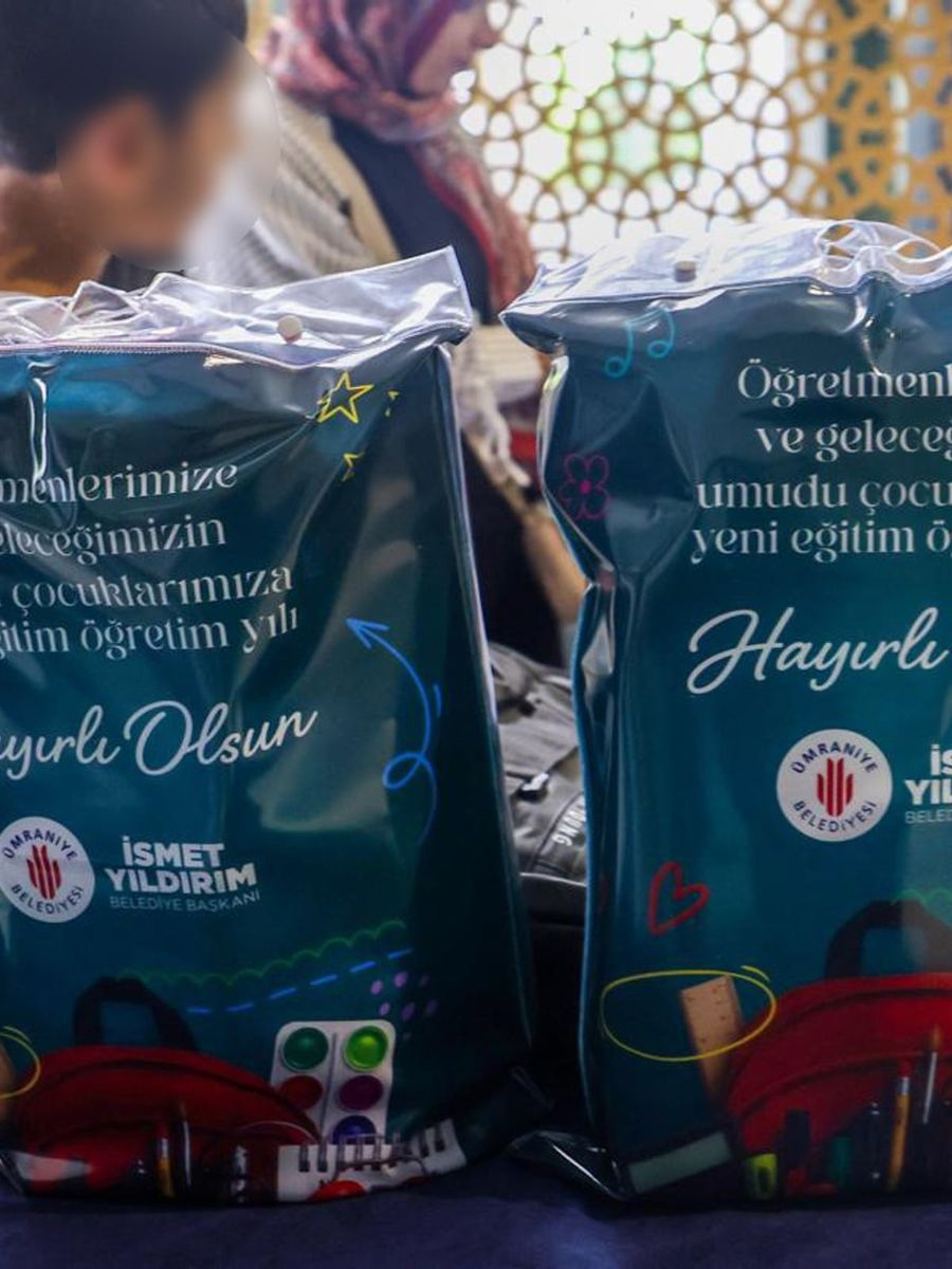 Ümraniye Belediyesi’nden 5 bin öğrenciye kırtasiye desteği
