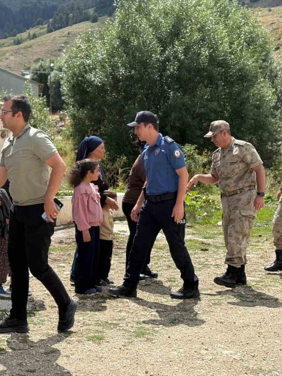 Refahiye Kaymakamı Taşkıran köy ziyaretlerinde bulundu